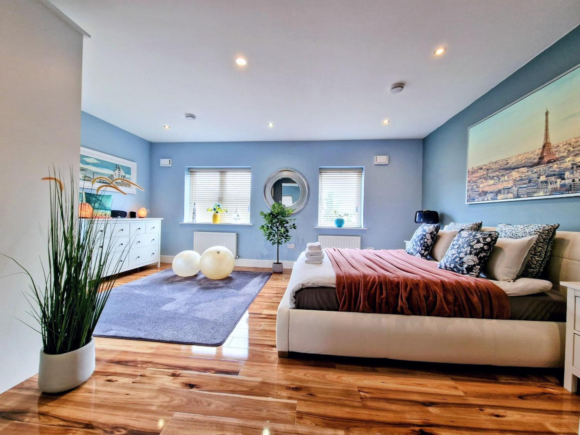Master Bedroom With Ensuite Lucan Exterior photo