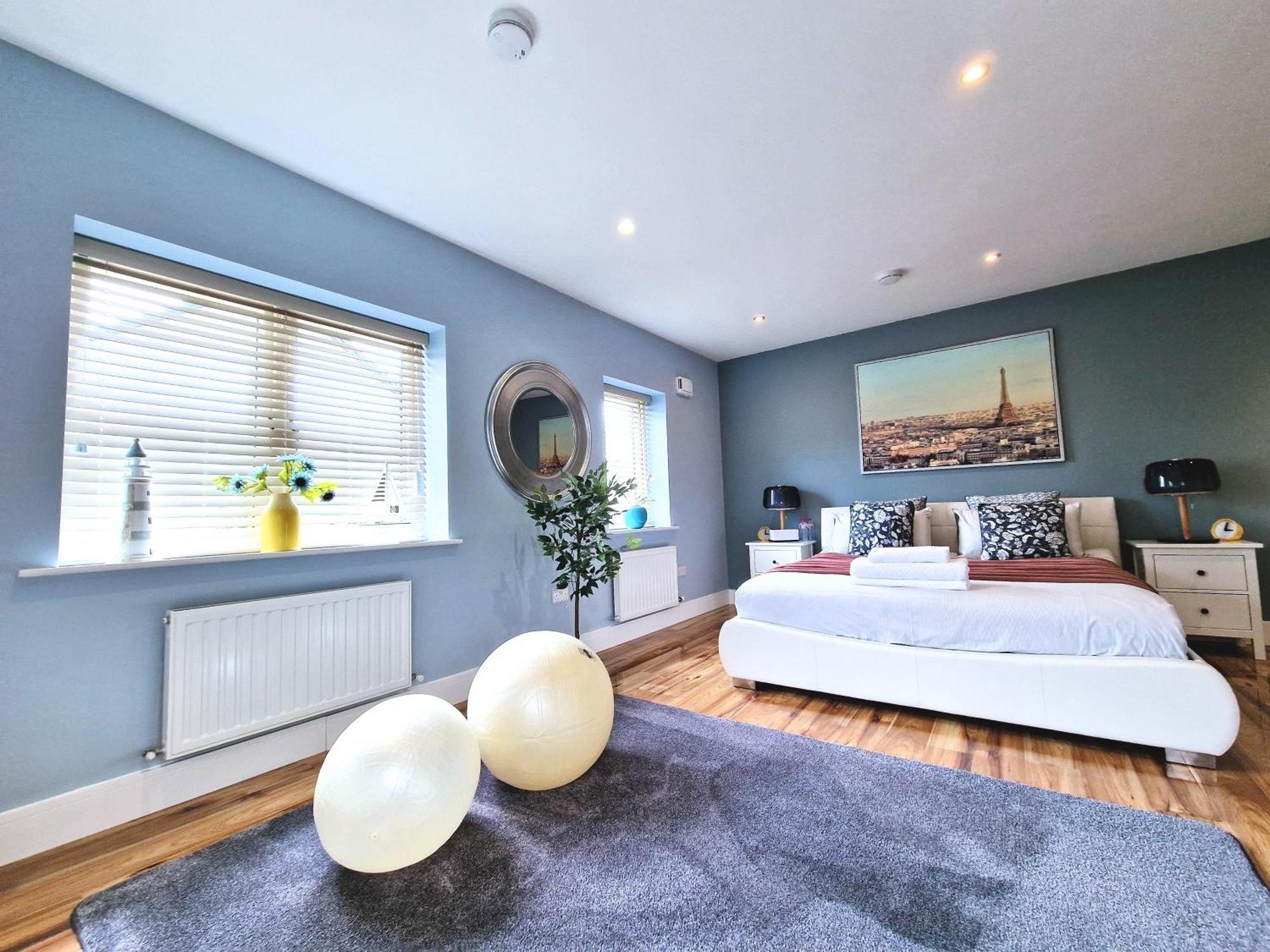 Master Bedroom With Ensuite Lucan Exterior photo