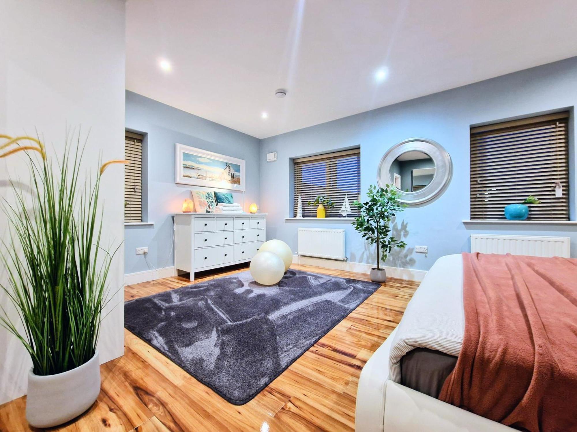 Master Bedroom With Ensuite Lucan Exterior photo